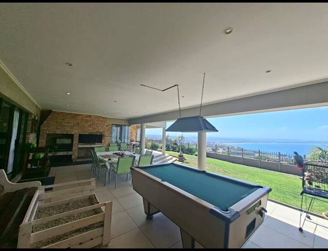 6 BEDROOM HOUSE FOR SALE IN DA NOVA